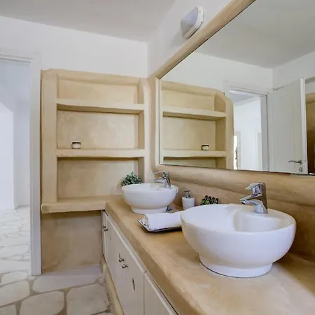 By The Sea With Pool Parasporos 1 * Parikia (Paros)