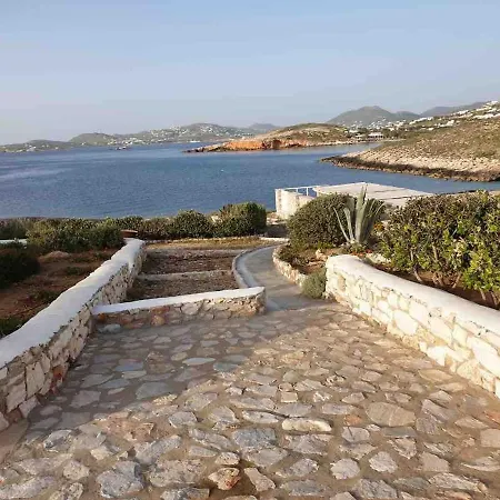Villa By The Sea With Pool Parasporos 1