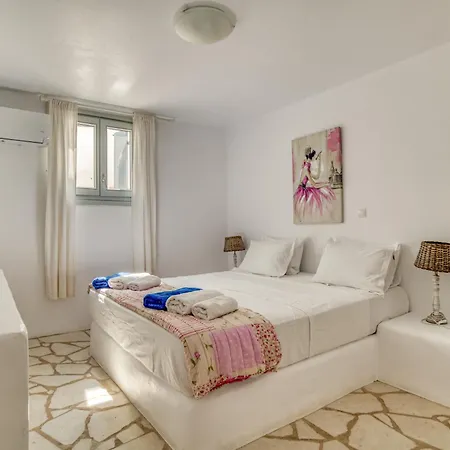 By The Sea With Pool Parasporos 1 Parikia (Paros)