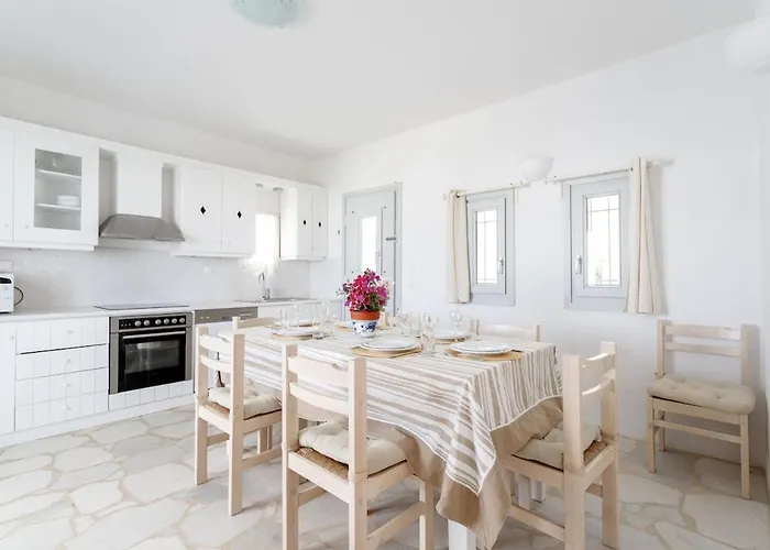 By The Sea With Pool Parasporos 1 Villa Páros