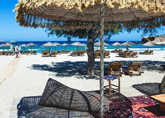 Villa By The Sea With Pool Parasporos 1 Páros