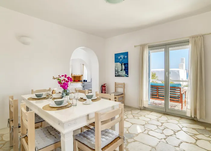 By The Sea With Pool Parasporos 1 * Páros