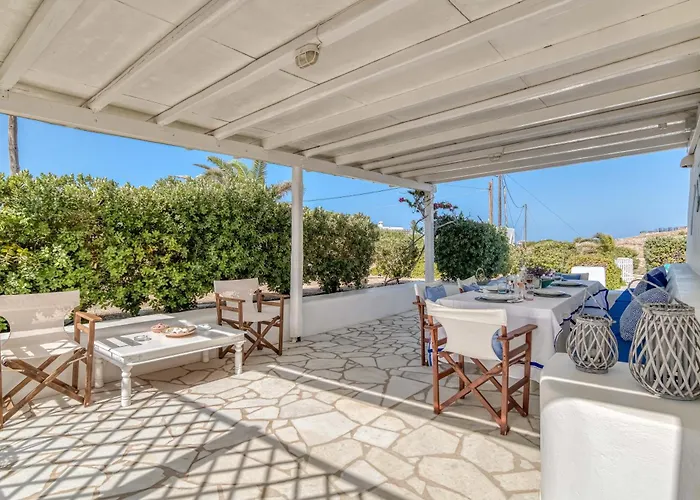 Villa By The Sea With Pool Parasporos 1