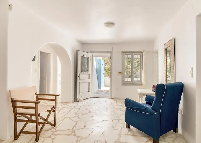 By The Sea With Pool Parasporos 1 Villa *