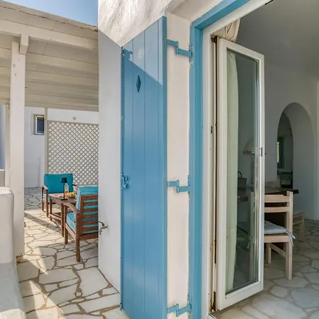 By The Sea With Pool Parasporos 1 Vila