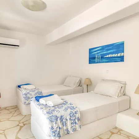 Vila By The Sea With Pool Parasporos 1 Páros