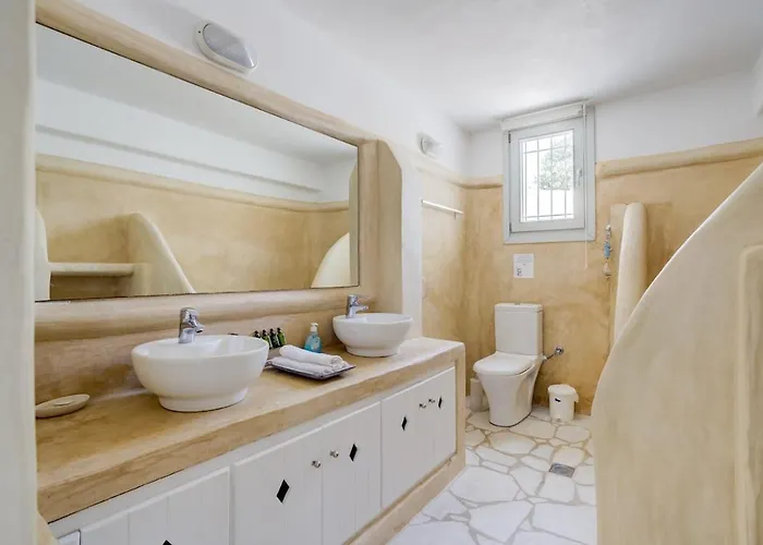 By The Sea With Pool Parasporos 1 *