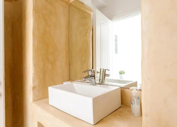 By The Sea With Pool Parasporos 1 Villa