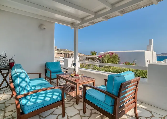 By The Sea With Pool Parasporos 1 * Páros