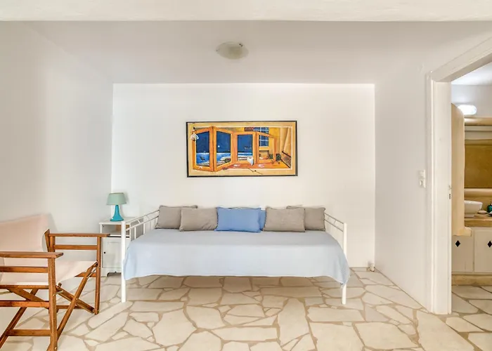 Villa By The Sea With Pool Parasporos 1 Páros